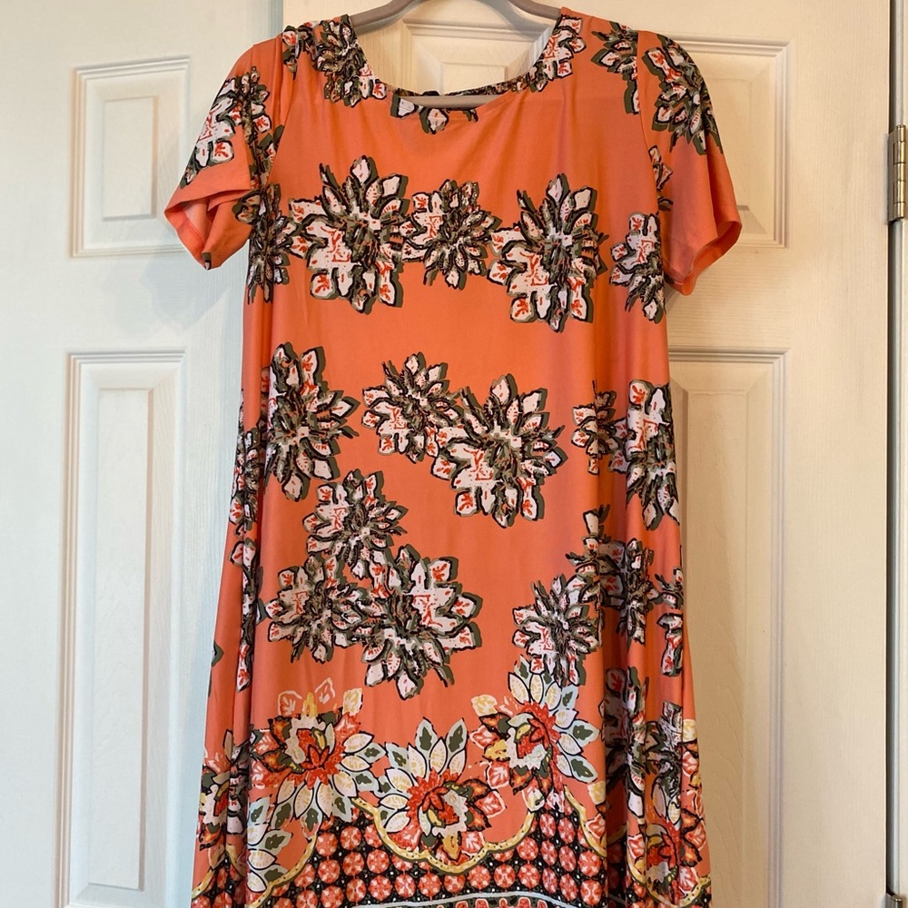 ND new directions - Mid dress Sz-Md. coral color